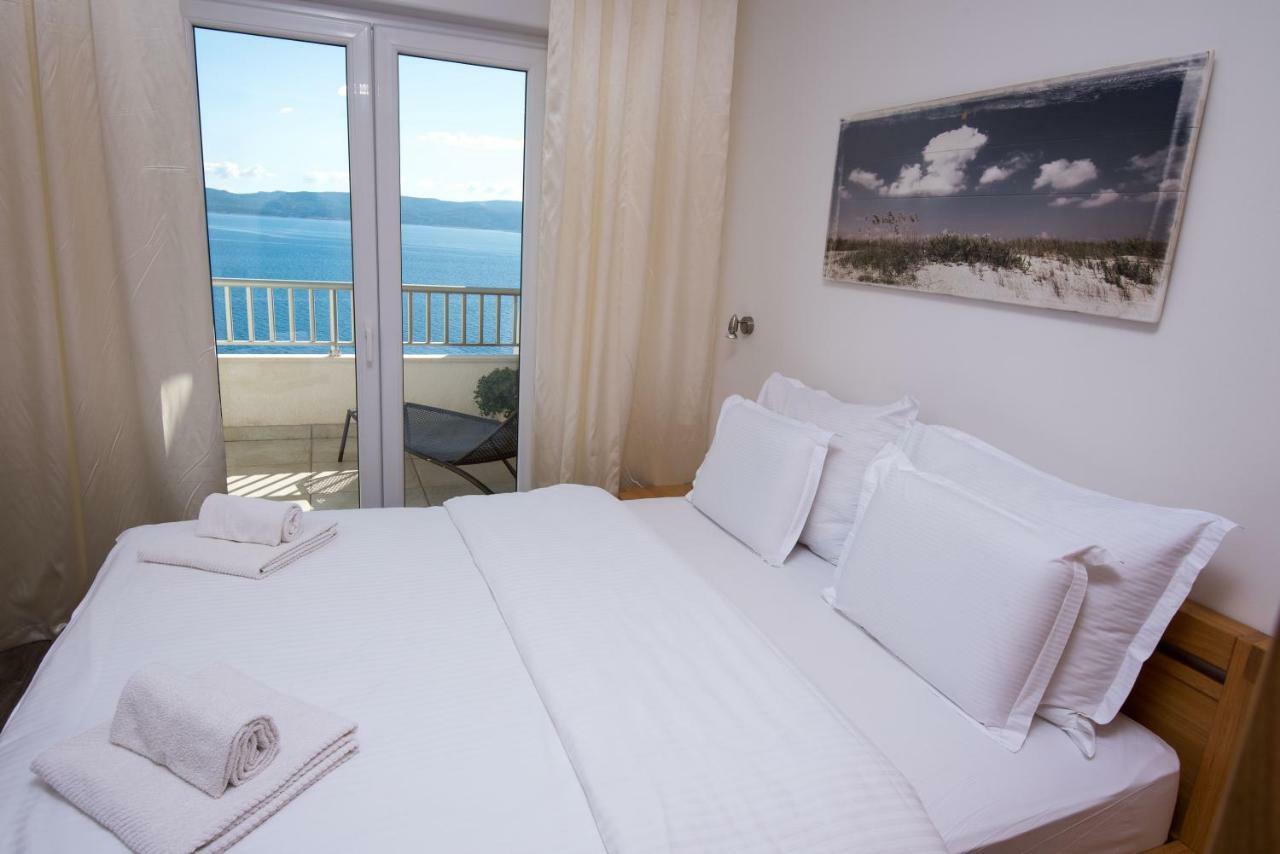 Apartments Vela Sollis Marusici  Exterior photo