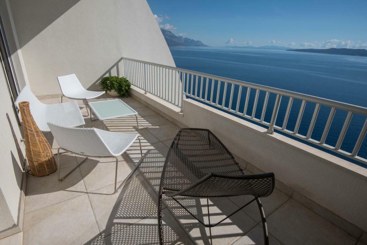 Apartments Vela Sollis Marusici  Exterior photo